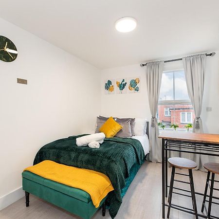 Small And Trendy Studio 3B London Eksteriør billede